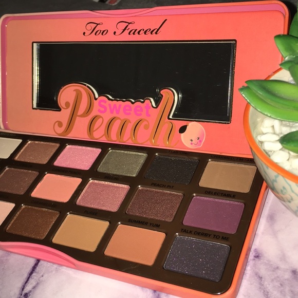 Too Faced SWEET PEACH Eyeshadow Palette β¨New ππ - Picture 2 of 7